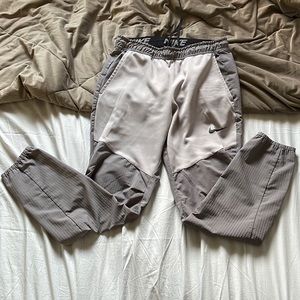 EUC Nike Dri-fit joggers. Size Medium